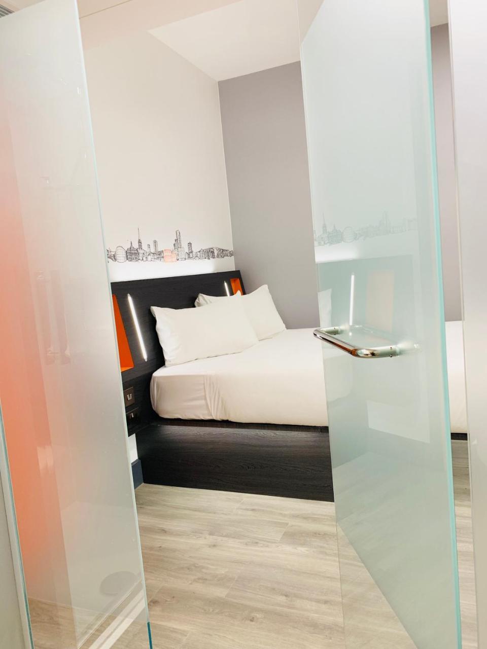 Easyhotel Ipswich Extérieur photo